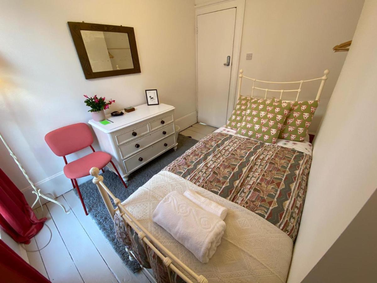 Camden Town Accomodation Londra Esterno foto